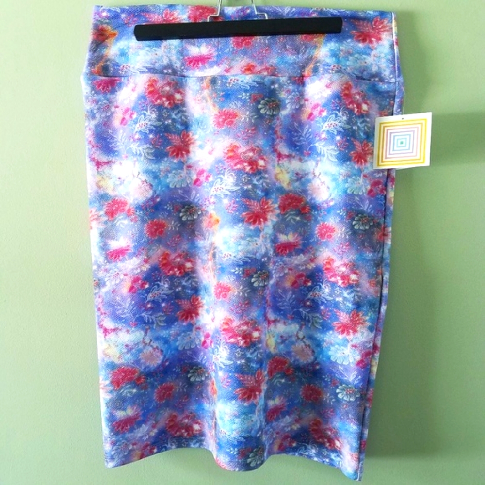 LuLaRoe | Cassie Skirt NWT 2XL 💜🦄 space floral
